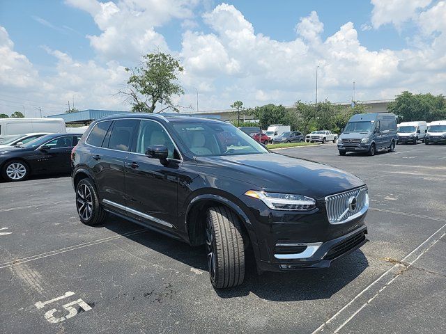 2024 Volvo XC90 Plus Bright Theme