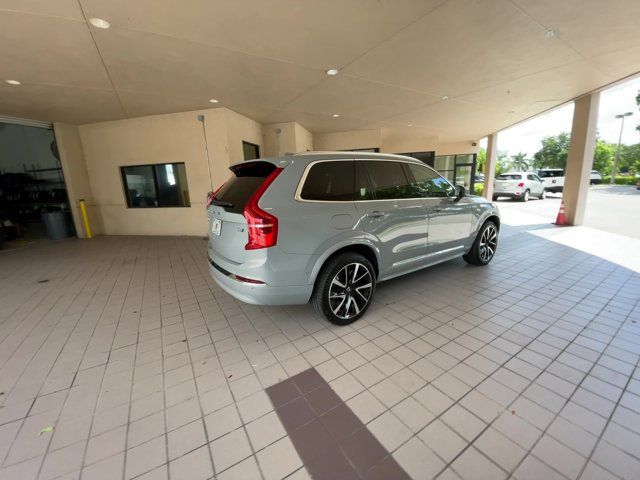 2024 Volvo XC90 Plus Bright Theme