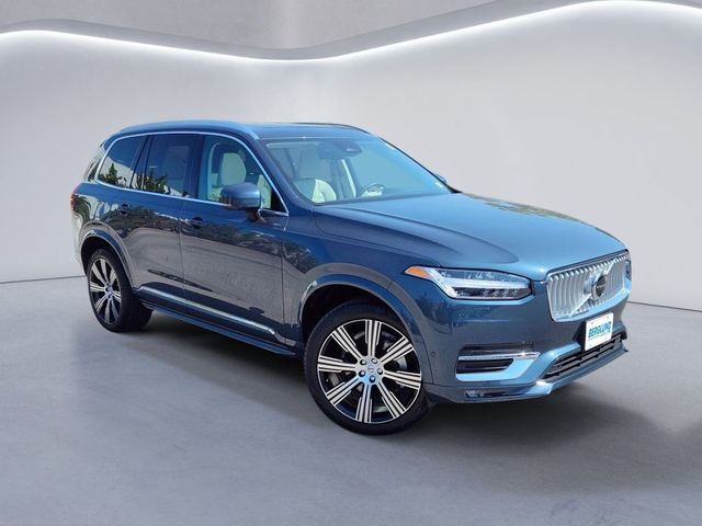 2024 Volvo XC90 Plus Bright Theme