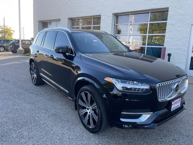 2024 Volvo XC90 Plus Bright Theme