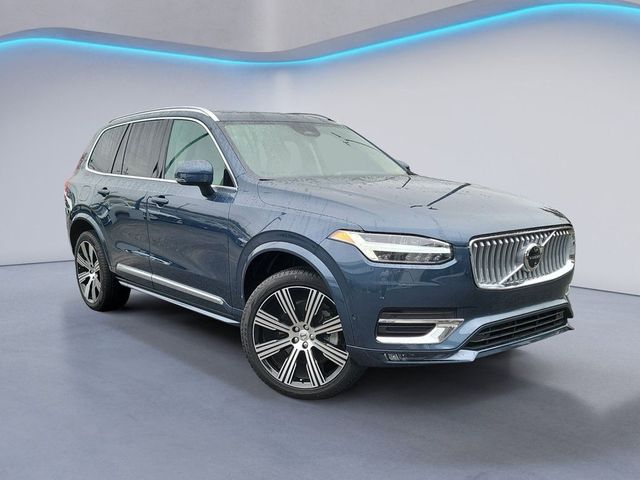 2024 Volvo XC90 Plus Bright Theme