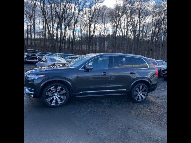 2024 Volvo XC90 Plus Bright Theme