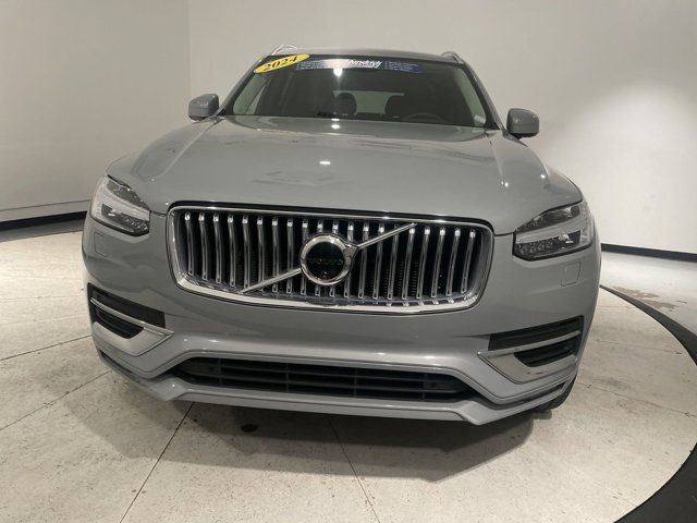 2024 Volvo XC90 Plus Bright Theme