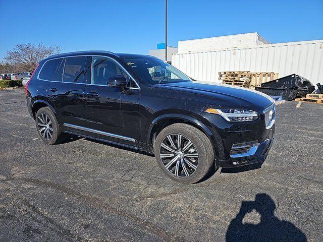 2024 Volvo XC90 Plus Bright Theme