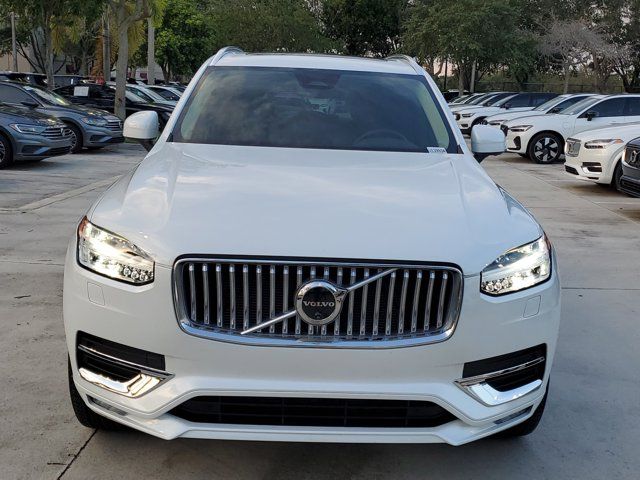 2024 Volvo XC90 Plus Bright Theme