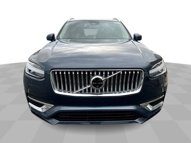 2024 Volvo XC90 Plus Bright Theme