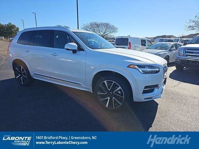 2024 Volvo XC90 Plus Bright Theme