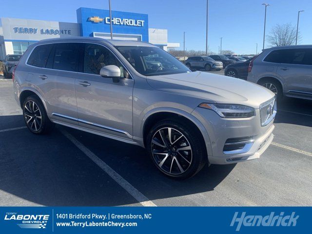 2024 Volvo XC90 Plus Bright Theme