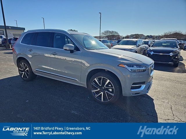 2024 Volvo XC90 Plus Bright Theme