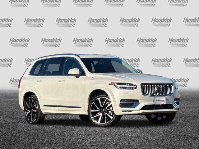 2024 Volvo XC90 Plus Bright Theme