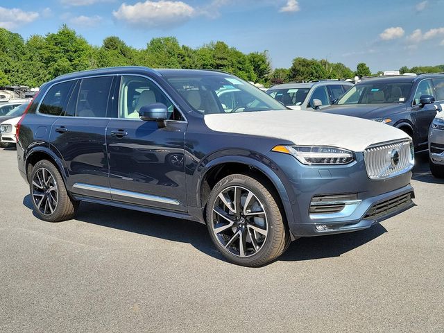 2024 Volvo XC90 Plus Bright Theme