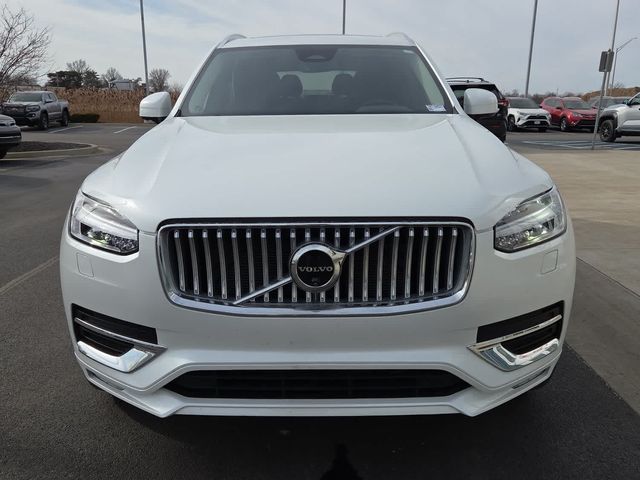 2024 Volvo XC90 Plus Bright Theme