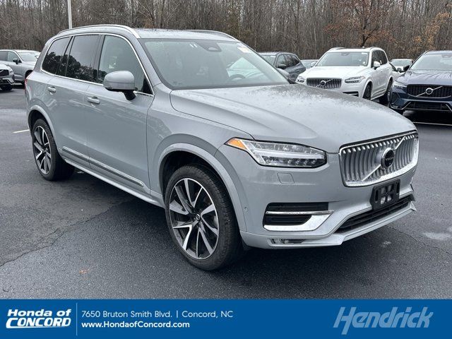 2024 Volvo XC90 Plus Bright Theme