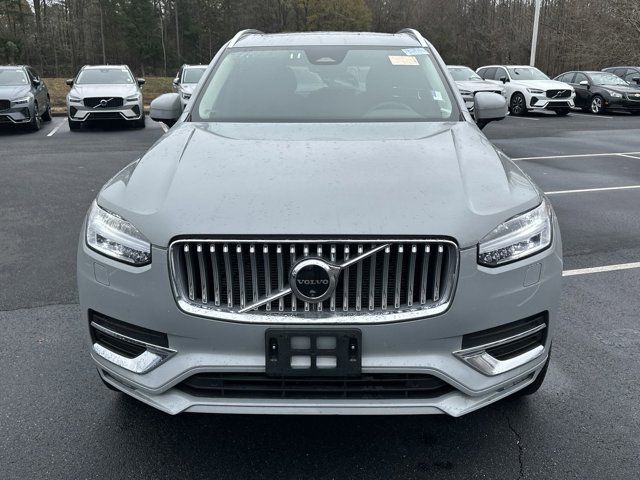 2024 Volvo XC90 Plus Bright Theme