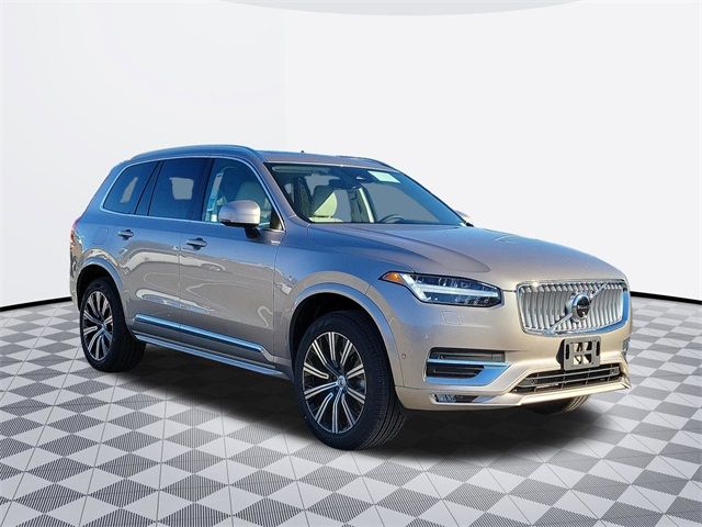 2024 Volvo XC90 Plus Bright Theme