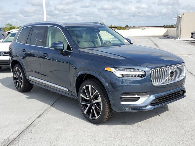 2024 Volvo XC90 Plus Bright Theme