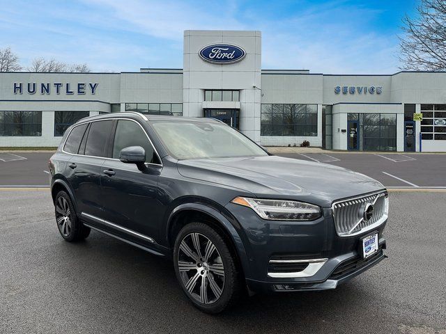 2024 Volvo XC90 Plus Bright Theme