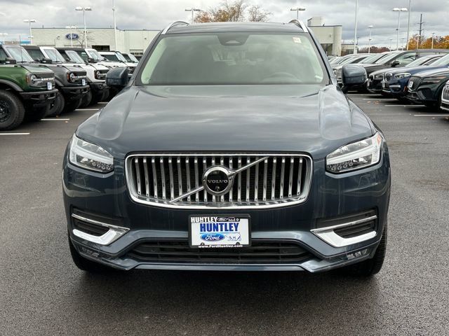 2024 Volvo XC90 Plus Bright Theme