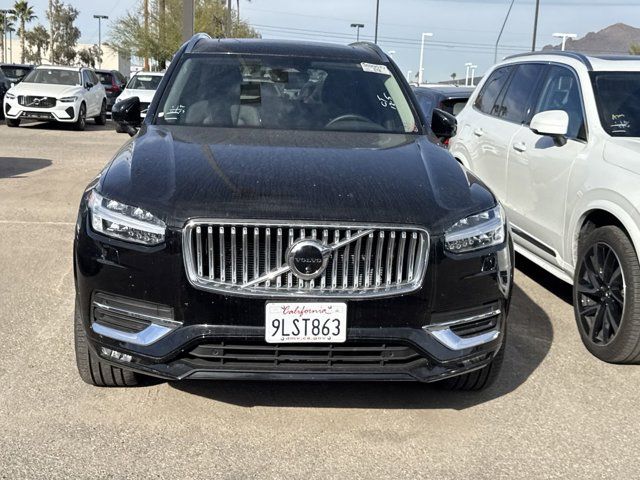 2024 Volvo XC90 Plus Bright Theme