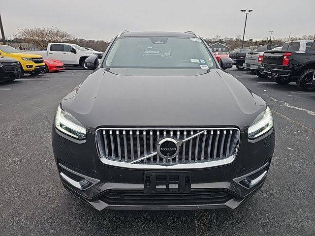 2024 Volvo XC90 Plus Bright Theme