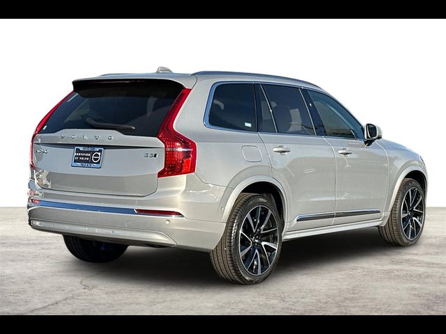 2024 Volvo XC90 Plus Bright Theme