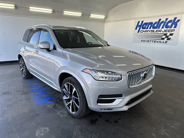 2024 Volvo XC90 Plus Bright Theme