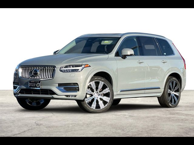 2024 Volvo XC90 Plus Bright Theme