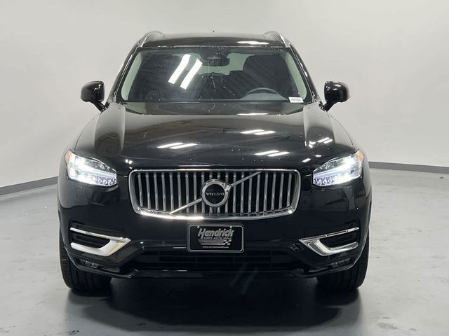 2024 Volvo XC90 Plus Bright Theme