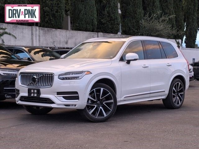 2024 Volvo XC90 Plus Bright Theme