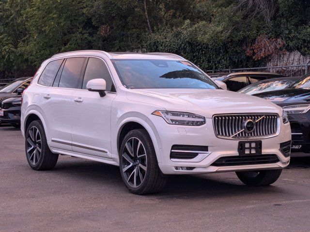 2024 Volvo XC90 Plus Bright Theme