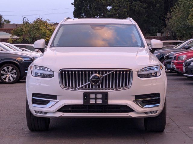 2024 Volvo XC90 Plus Bright Theme