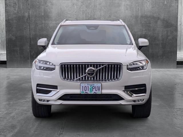 2024 Volvo XC90 Plus Bright Theme