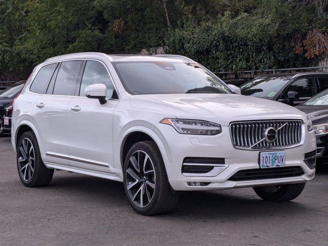 2024 Volvo XC90 Plus Bright Theme