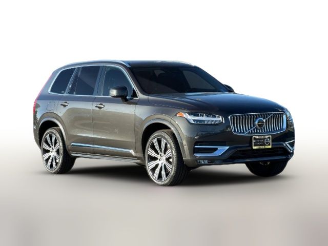 2024 Volvo XC90 Plus Bright Theme