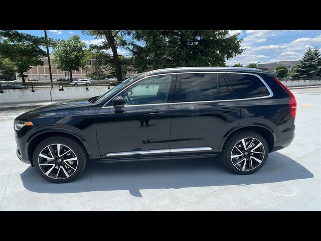 2024 Volvo XC90 Ultimate Bright Theme