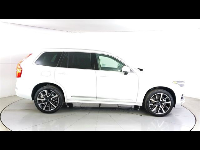 2024 Volvo XC90 Ultimate Bright Theme