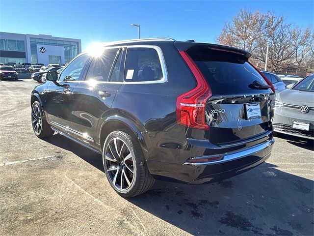 2024 Volvo XC90 Ultimate Bright Theme