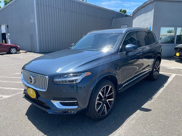 2024 Volvo XC90 Ultimate Bright Theme