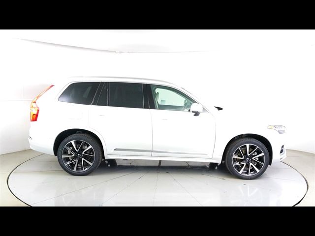 2024 Volvo XC90 Ultimate Bright Theme