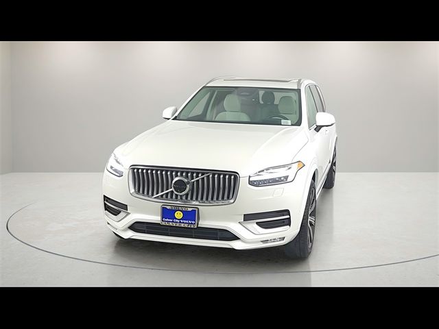 2024 Volvo XC90 Ultimate Bright Theme