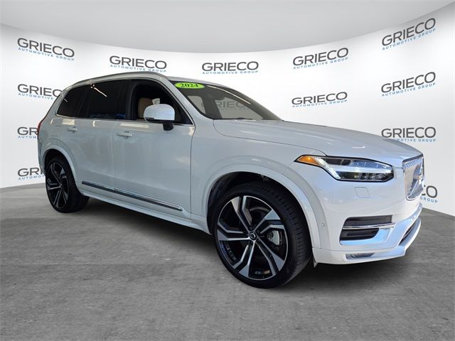 2024 Volvo XC90 Ultimate Bright Theme