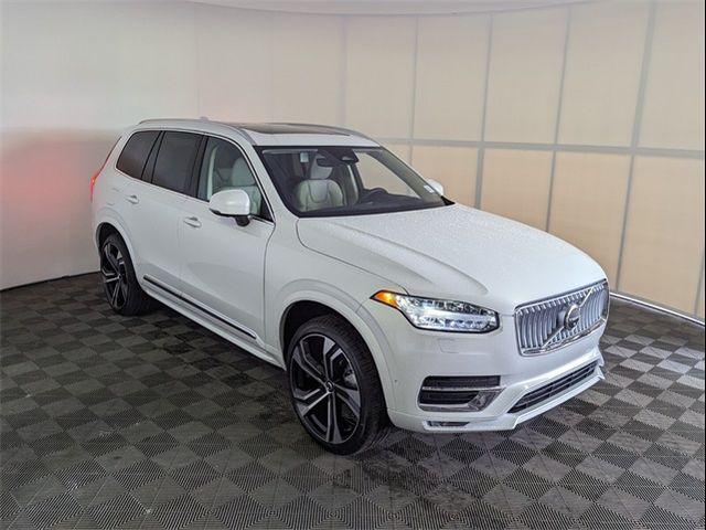 2024 Volvo XC90 Ultimate Bright Theme