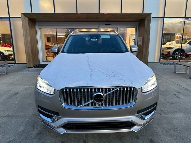 2024 Volvo XC90 Ultimate Bright Theme