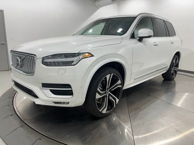 2024 Volvo XC90 Ultimate Bright Theme