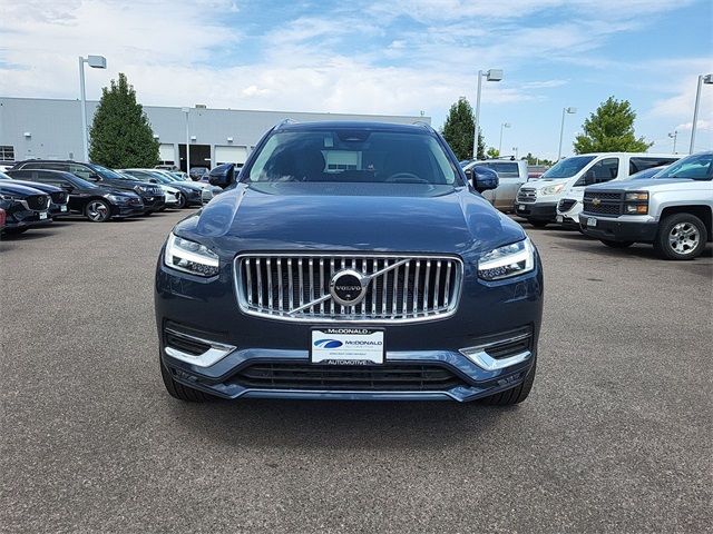 2024 Volvo XC90 Ultimate Bright Theme