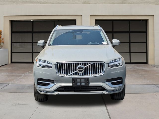 2024 Volvo XC90 Ultimate Bright Theme