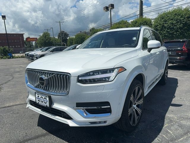 2024 Volvo XC90 Ultimate Bright Theme