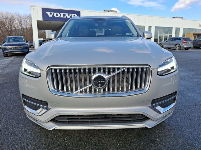 2024 Volvo XC90 Ultimate Bright Theme