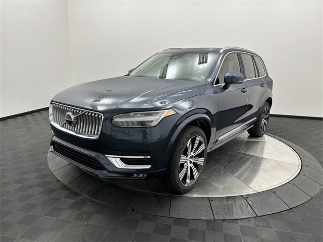 2024 Volvo XC90 Ultimate Bright Theme