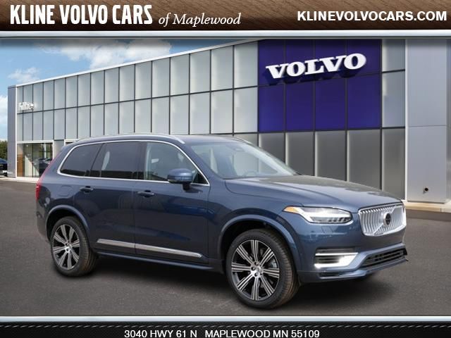 2024 Volvo XC90 Recharge Plug-In Hybrid Ultimate Bright Theme